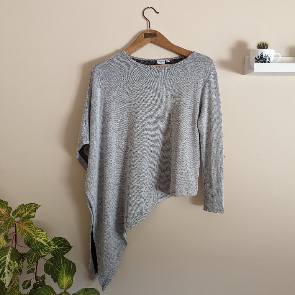 Asymetric one sleeve knit gray top, women M, Jacqueline de Young